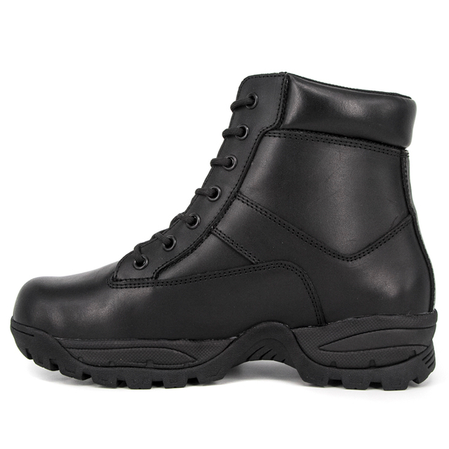 Chercheur marche bottes militaires isolées 6114