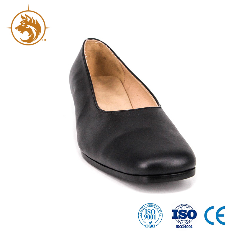 Chaussure de bureau féminine à talon bas noir 