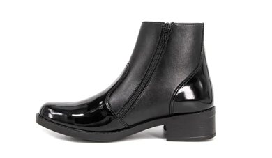 Des vendredis décontractés aux réunions d'affaires: chaussures de bureau polyvalentes pour chaque occasion