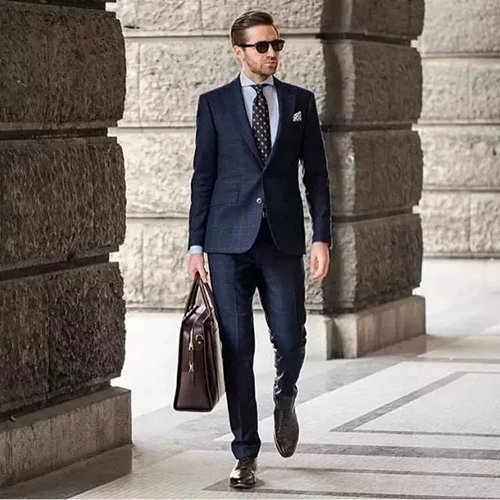 Chaussures de bureau durables et confortables pour les professionnels: l'approche de Milforce Equipment sur les chaussures de qualité